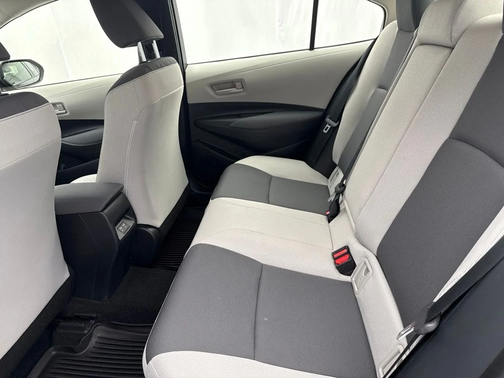 Used 2023  Toyota LE image 18