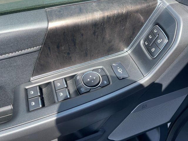 2025 Ford F-350 Super Duty Chassis Cab Lariat - Photo 22