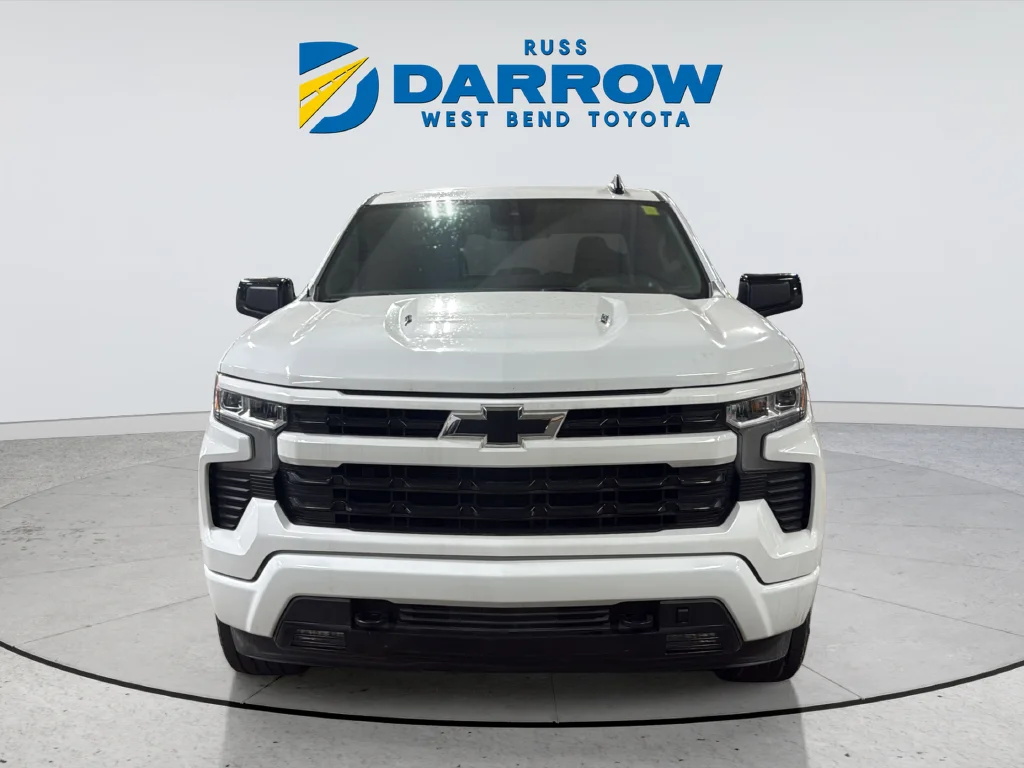 Used 2024 White Chevrolet RST image 8