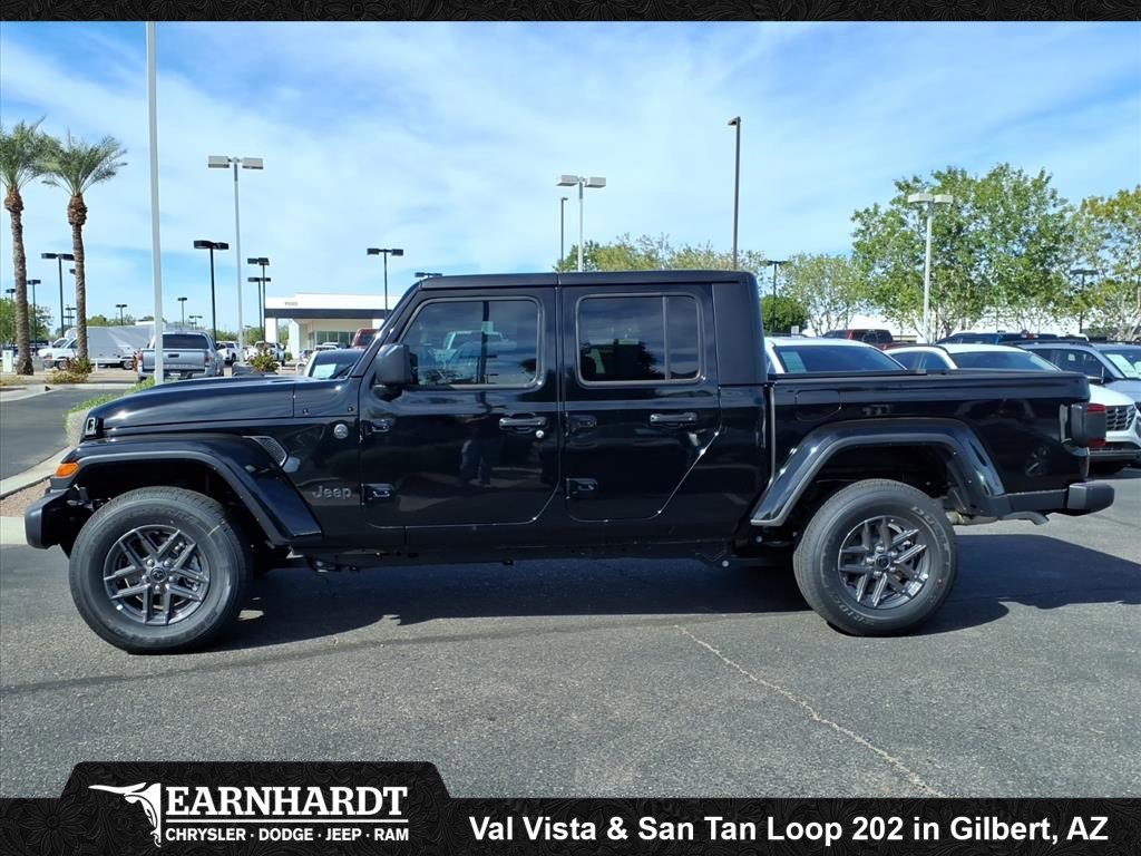 New 2025 Black Clear-Coat Exterior Paint Jeep Sport S image 3