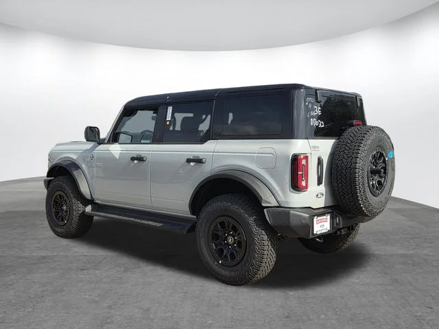 New 2026 Avalanche Gray Ford Outer Banks® image 24