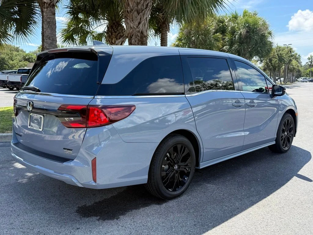 New 2026 Sonic Gray Pearl Honda Sport-L image 5