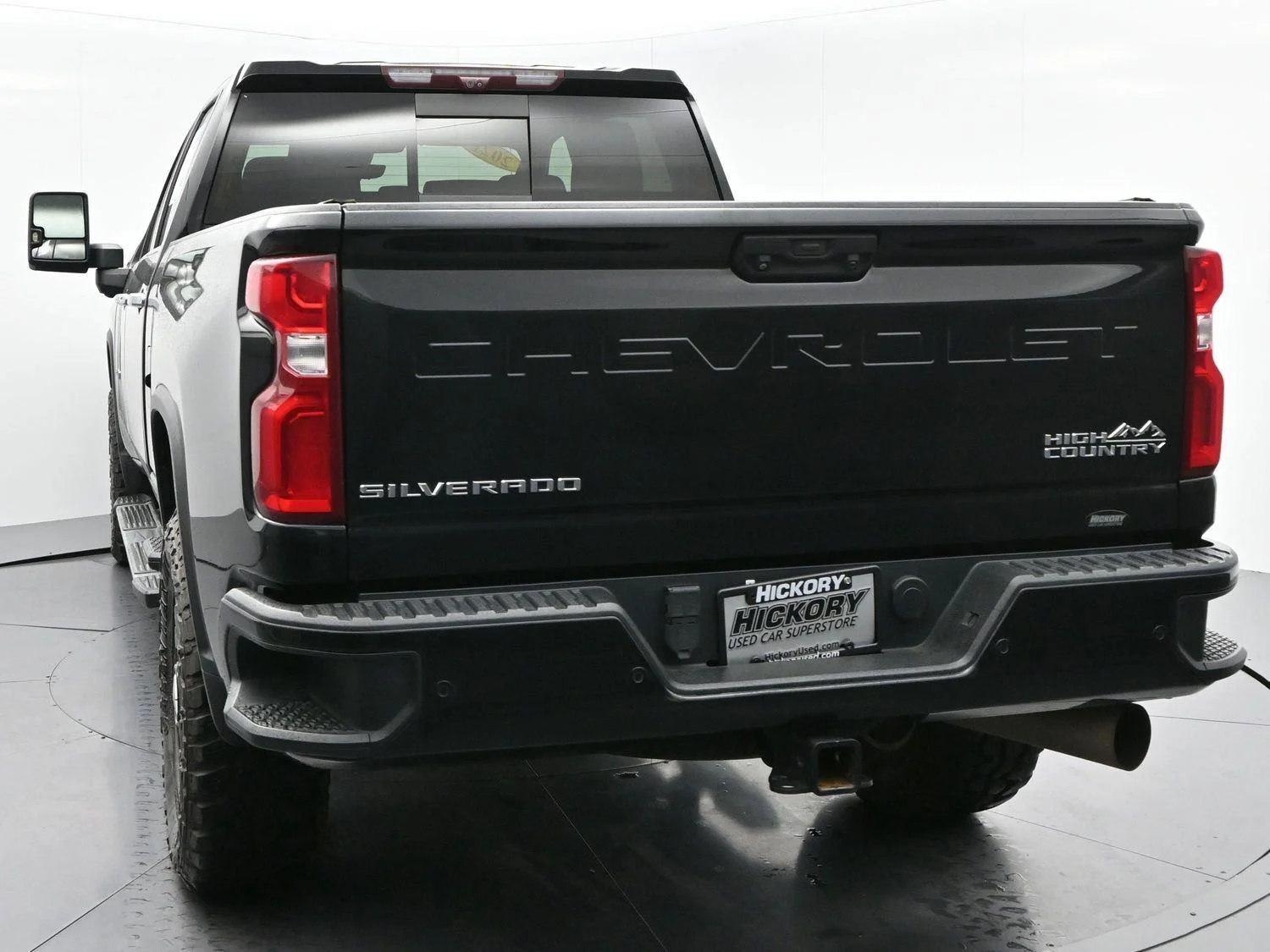 Used 2021 Black Chevrolet High Country image 6