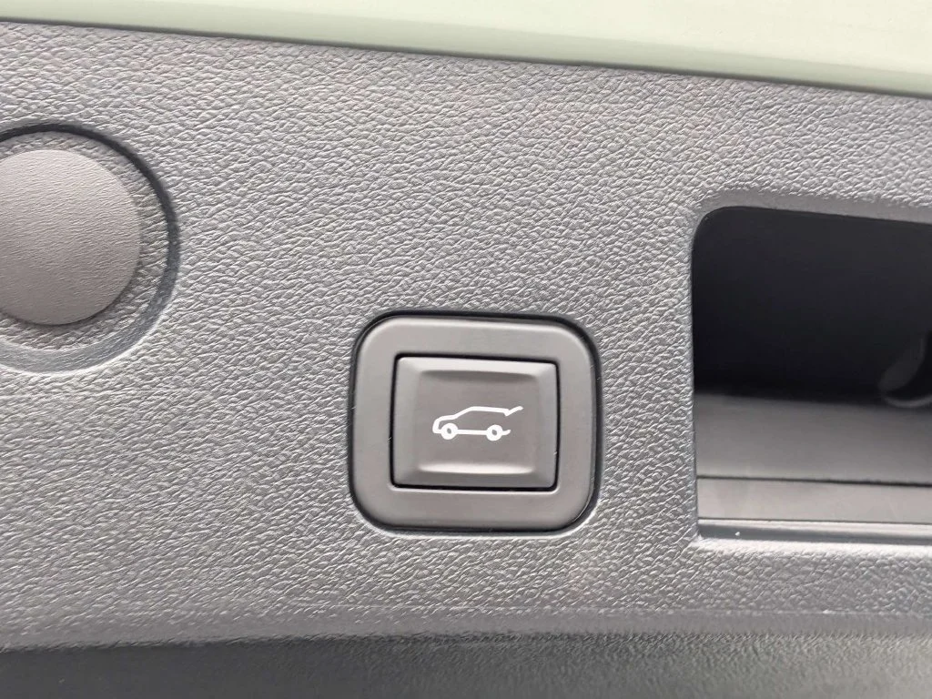 Certified Used 2025 Green Chevrolet LT image 13