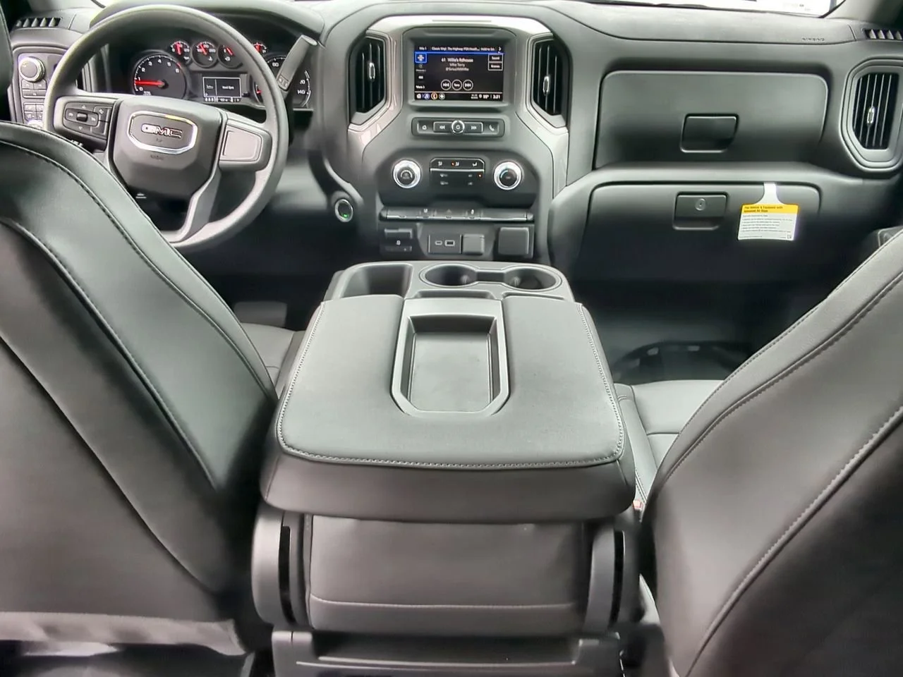 2025 GMC Sierra 3500 Chassis Cab Pro - Photo 19
