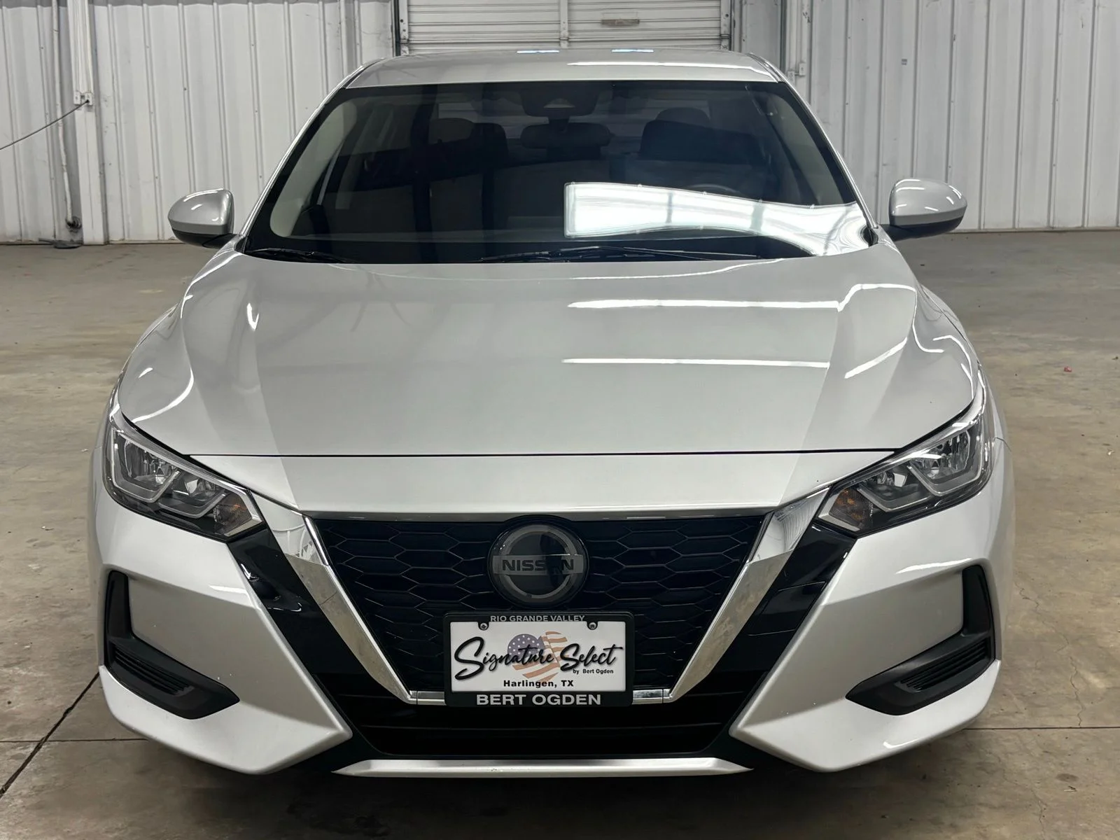 Used 2023 Silver Nissan S image 2