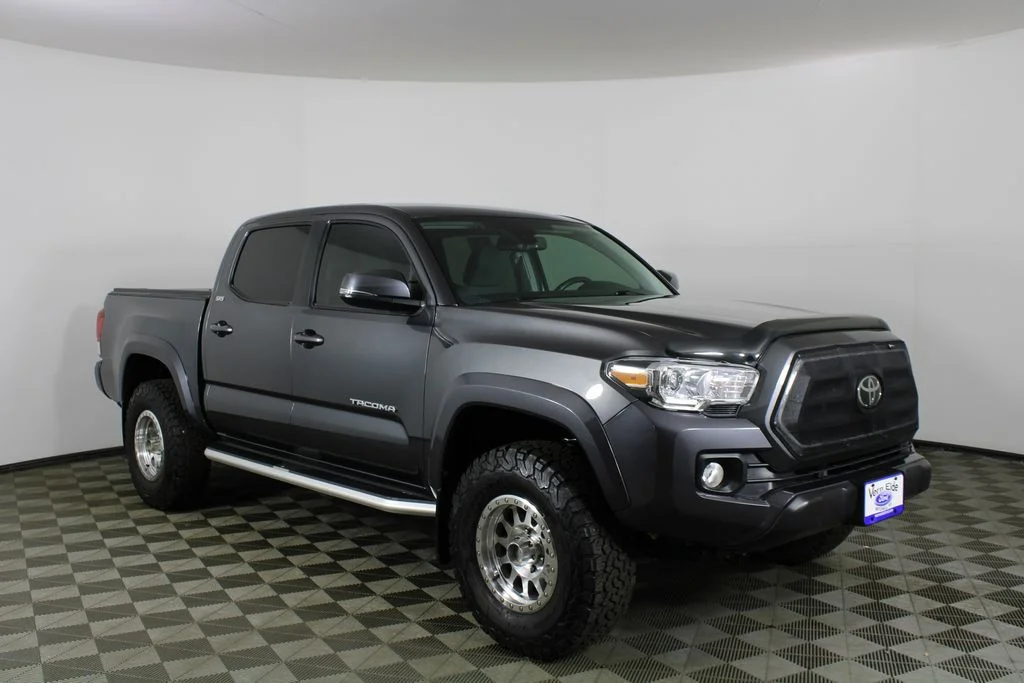 Used 2022 Gray Toyota SR5 image 1