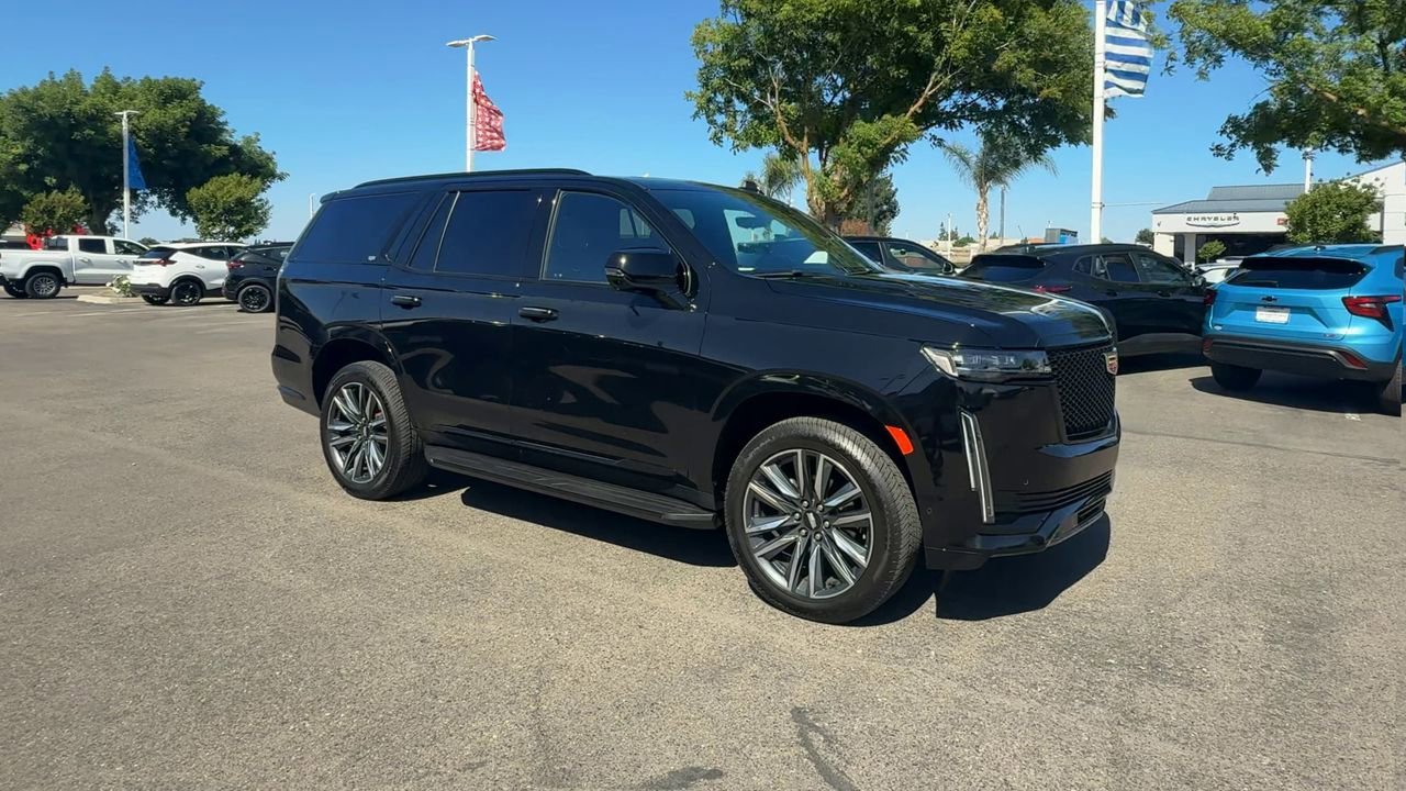 2024 Cadillac Escalade 4WD Sport's photo