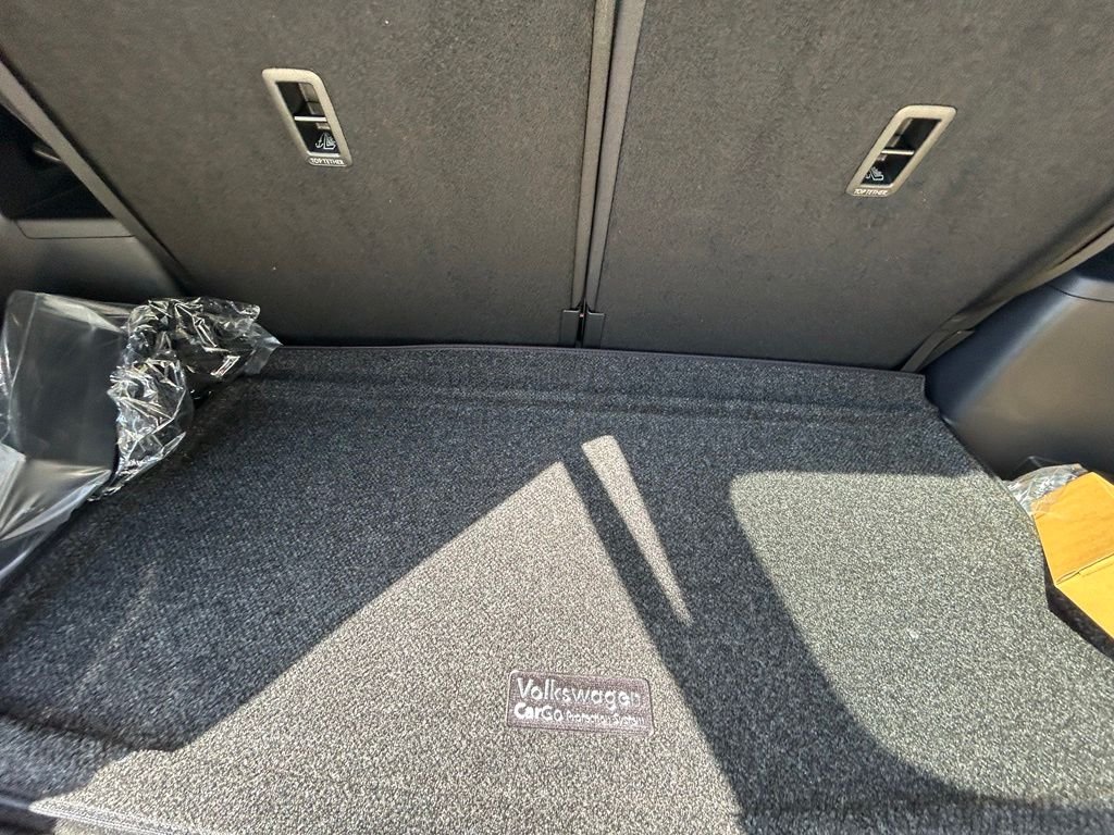 New 2026 Gray Volkswagen SE w/Technology image 34