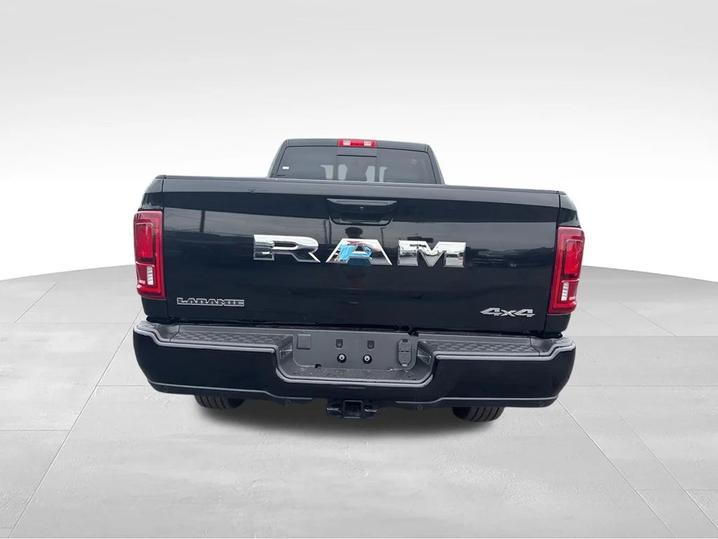 New 2026 Diamond Black Crystal Pearl-Coat Exterior Paint RAM LARAMIE image 4