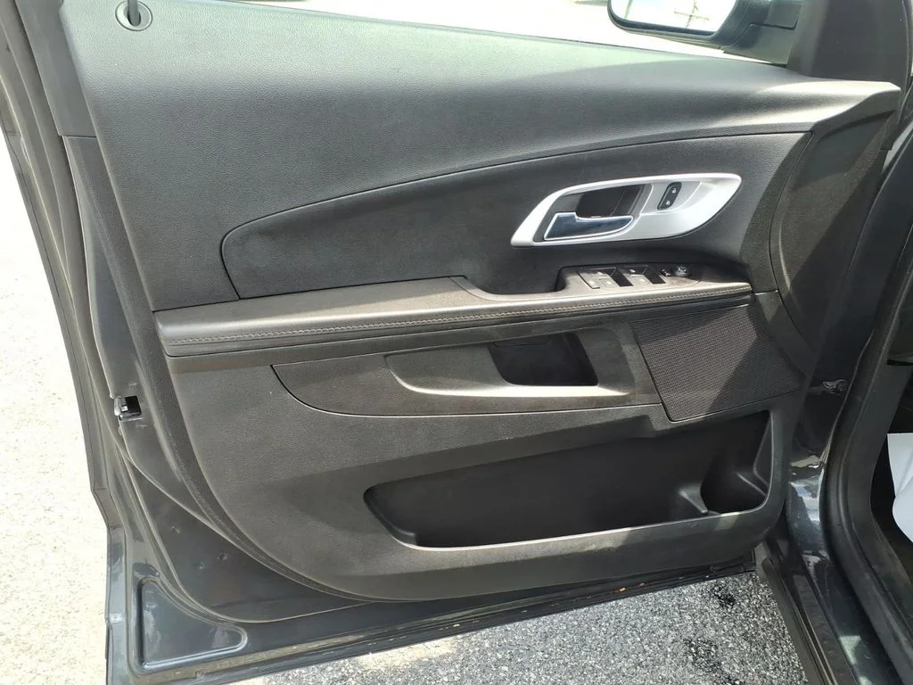 Used 2017 Gray Chevrolet LS image 18