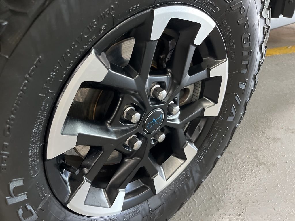 Used 2024 Earl Clearcoat Jeep Rubicon 4xe image 16