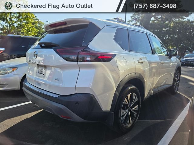 Used 2021 Pearl White Nissan SV image 6