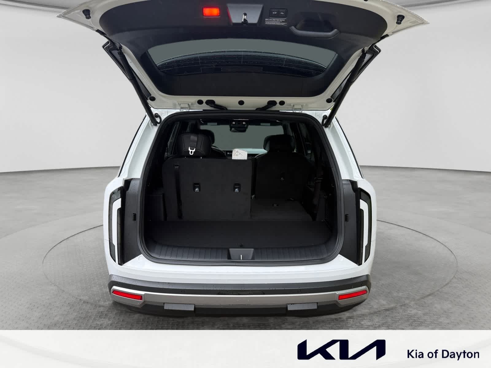New 2027 Glacial White Pearl Kia EX image 23