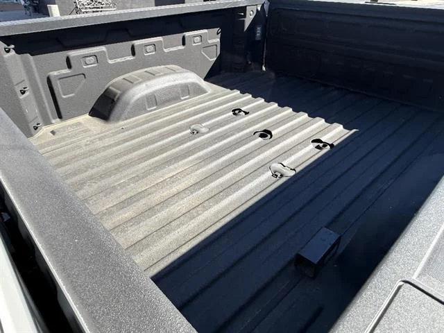 2023 Chevrolet Silverado 3500HD High Country - Photo 25