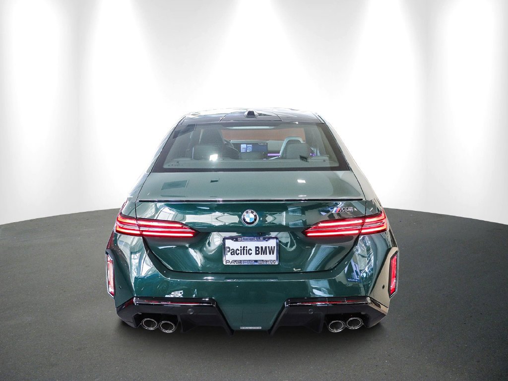 2027 BMW M5 photo 5