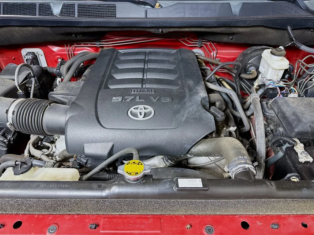 Used 2016 Barcelona Red Metallic Toyota LTD image 31