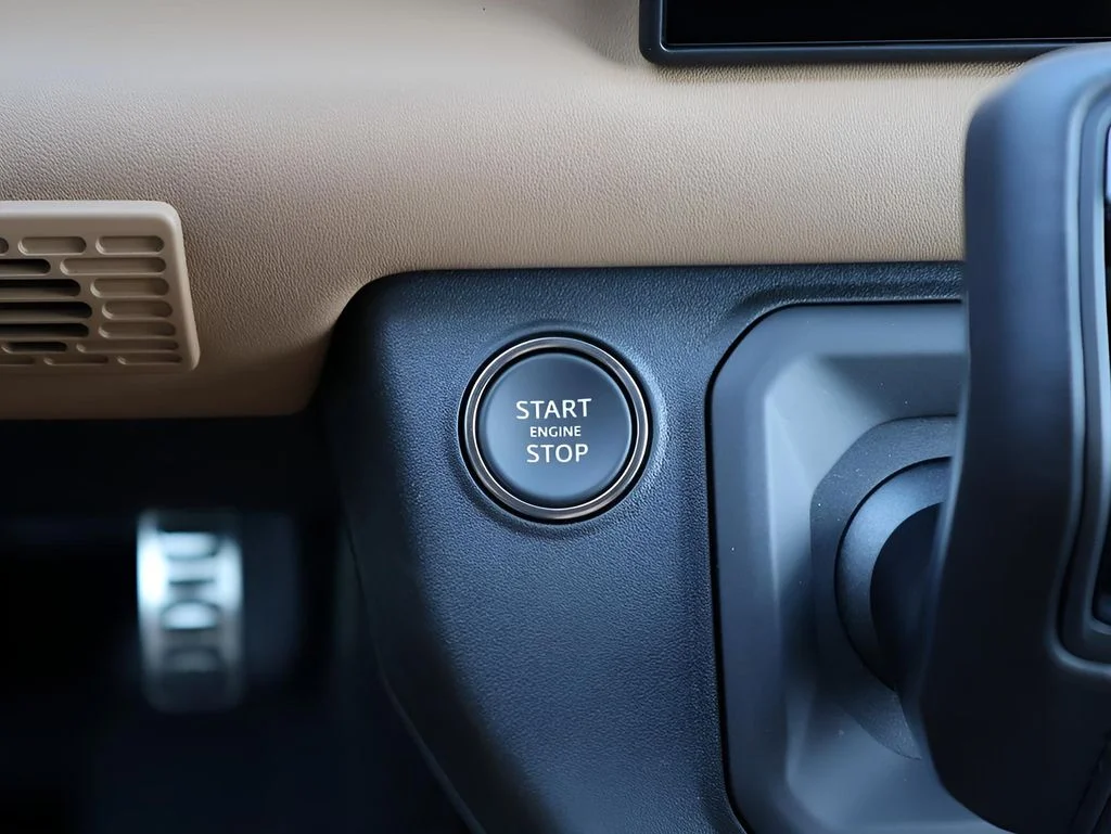 New 2025 Fuji White Land Rover V8 image 27