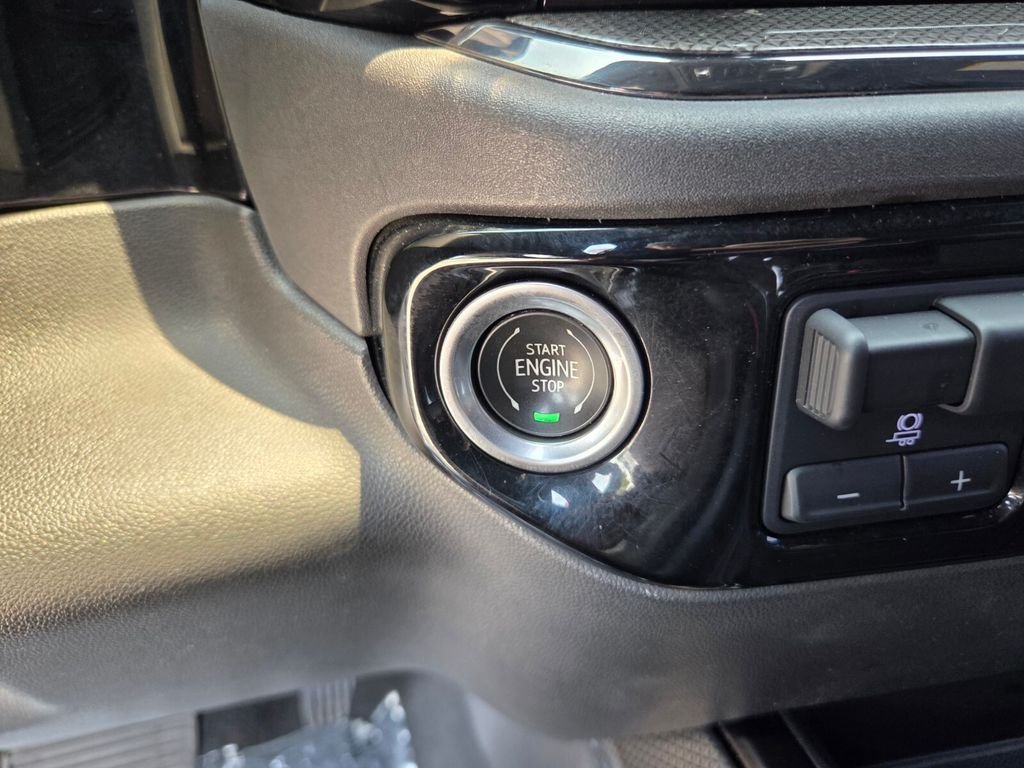 Used 2022 Red Chevrolet ZR2 image 28