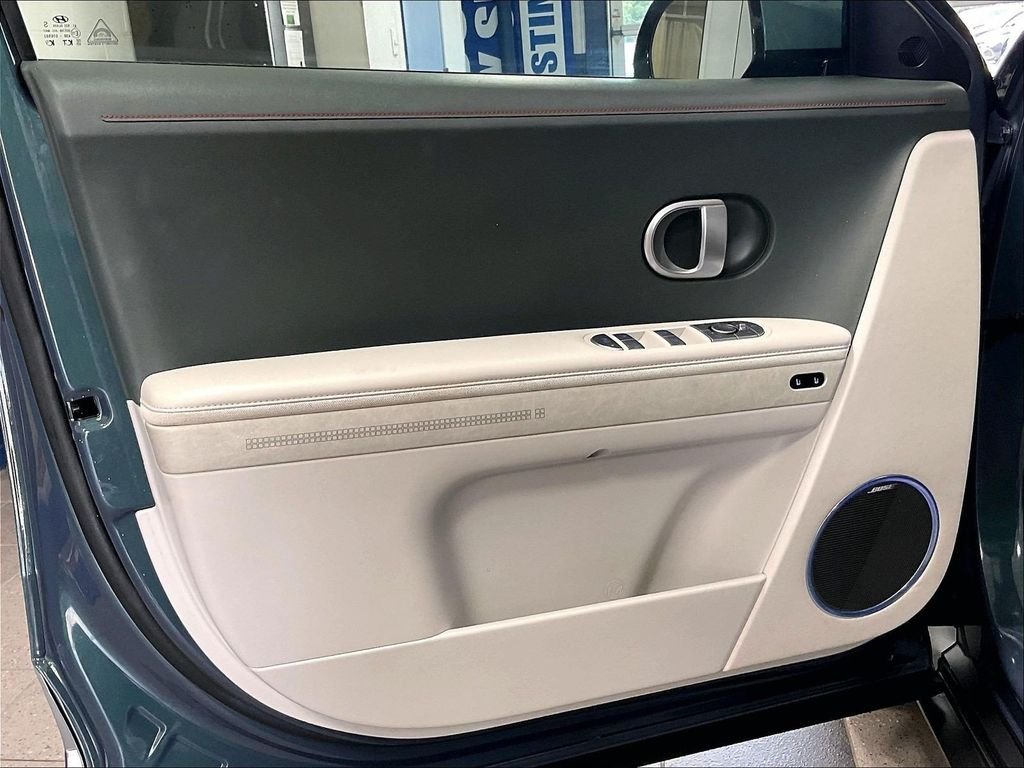 Used 2023 Green Hyundai Limited image 9