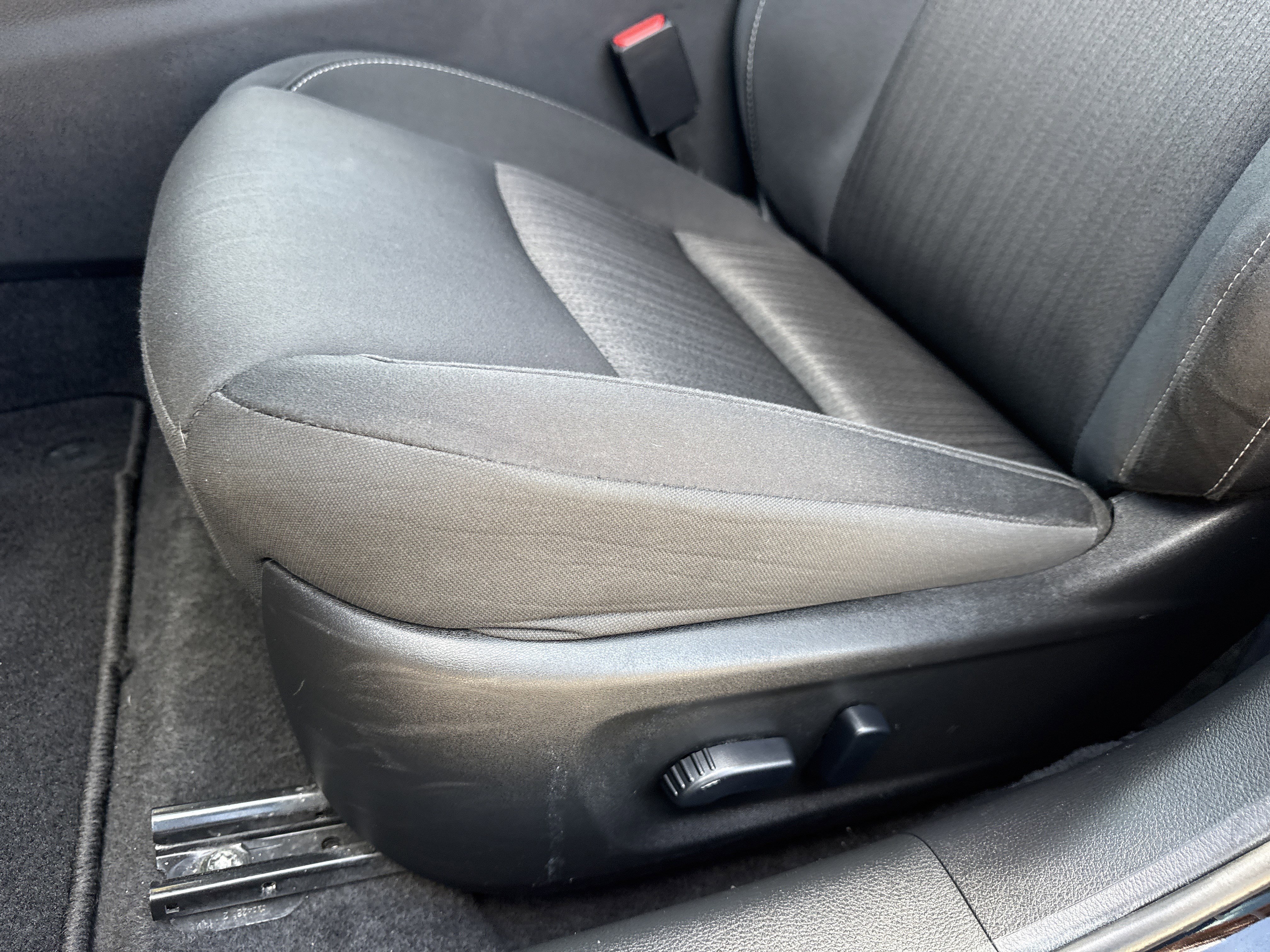 2025 Nissan Altima SV - Photo 12