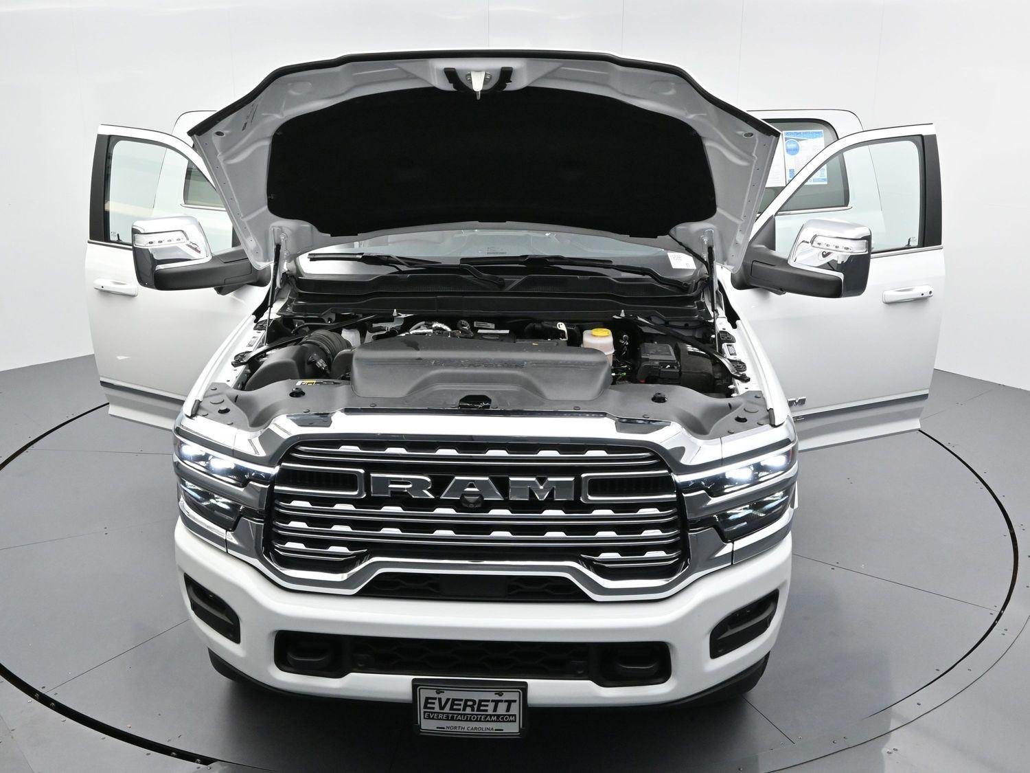 Used 2025 White Ram Limited image 47