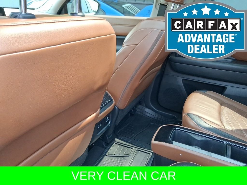 Used 2023 White Nissan Platinum image 12
