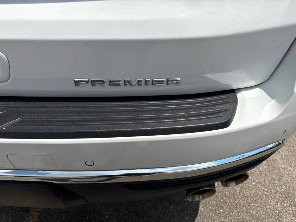 Used 2024 Summit White Chevrolet Premier image 39
