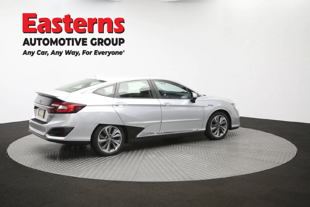 Used 2018 Silver Honda Touring image 41