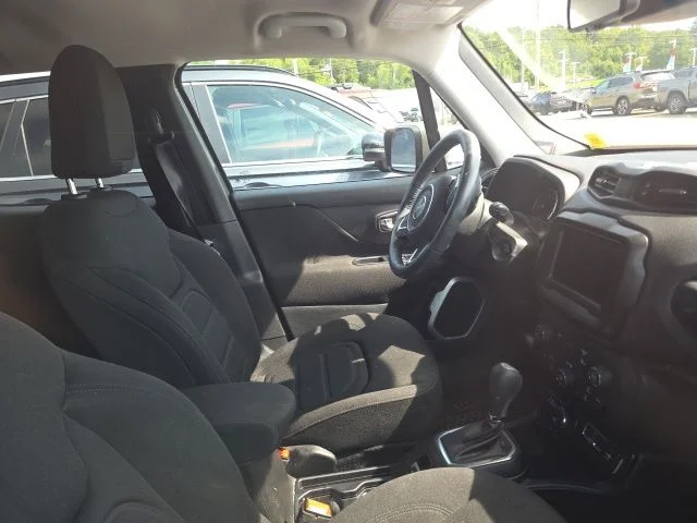 Used 2021 Gray Jeep Latitude image 6