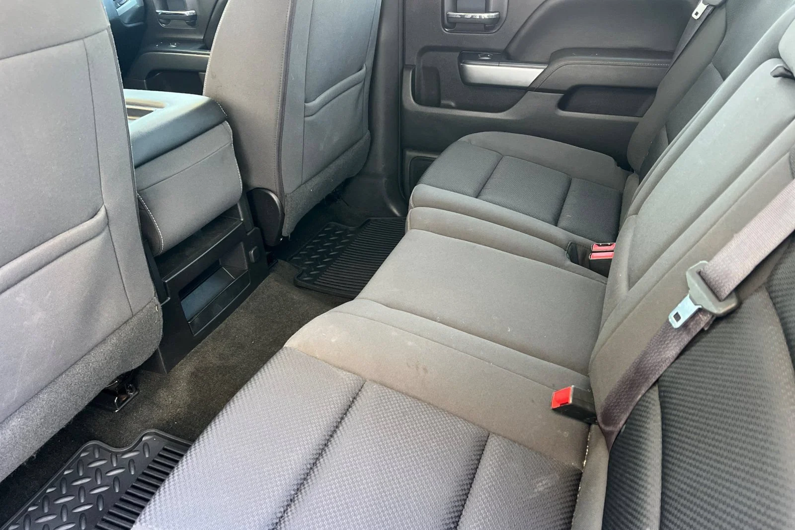 Used 2017 SUMMIT WHITE Chevrolet LT image 12