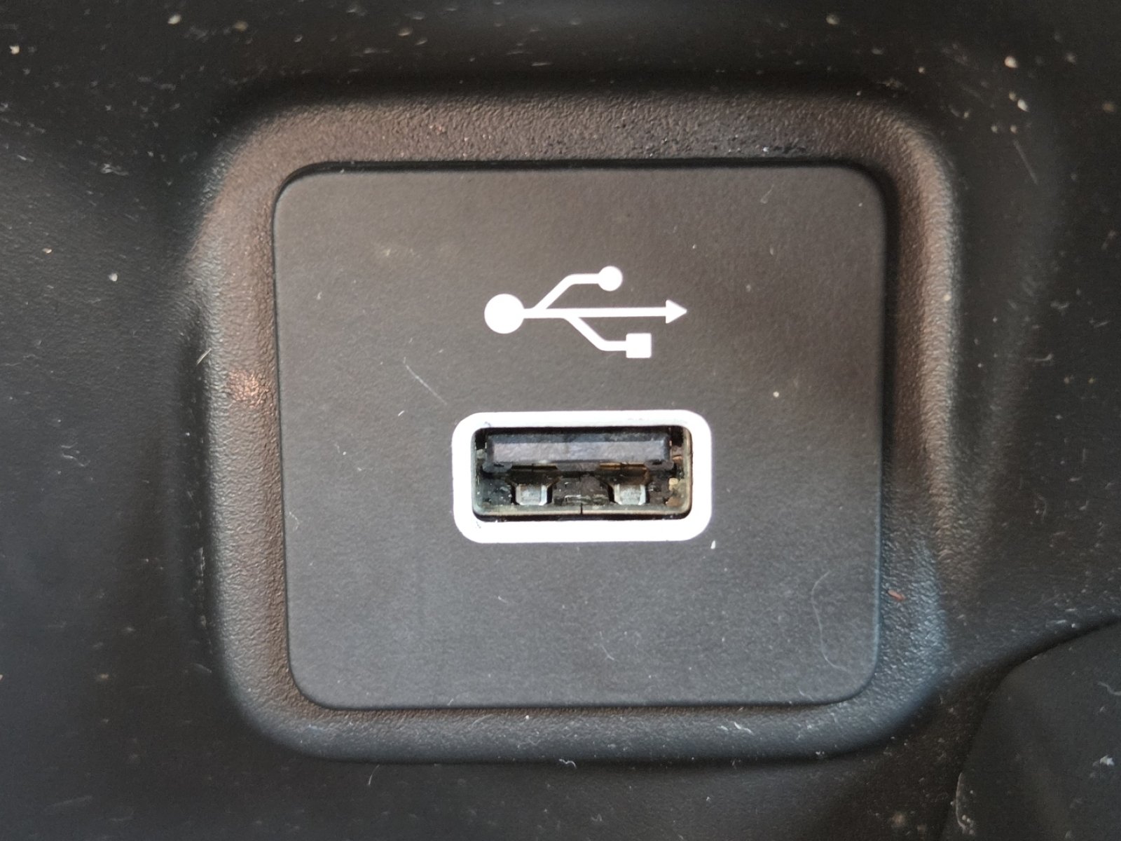 Certified Used 2023 Modern Steel Metallic Honda LX image 5