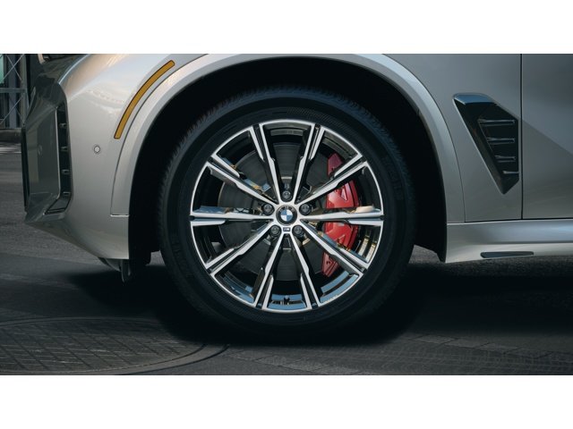New 2026 Skyscraper Grey Metallic BMW xDrive40i image 7