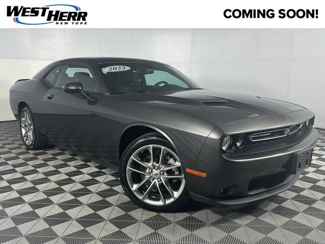 2023 Dodge Challenger SXT