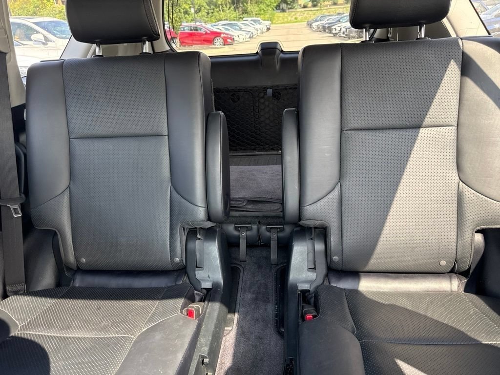 Used 2017 Starfire Pearl Lexus 460 Luxury image 15