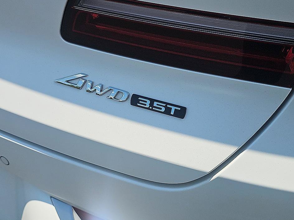 Used 2024 Matterhorn White Genesis 3.5T Prestige Matte image 9