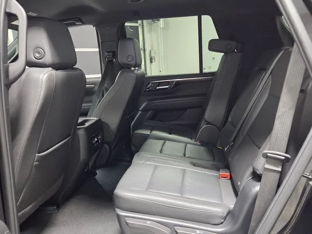 Used 2025 Black Chevrolet Z71 image 6