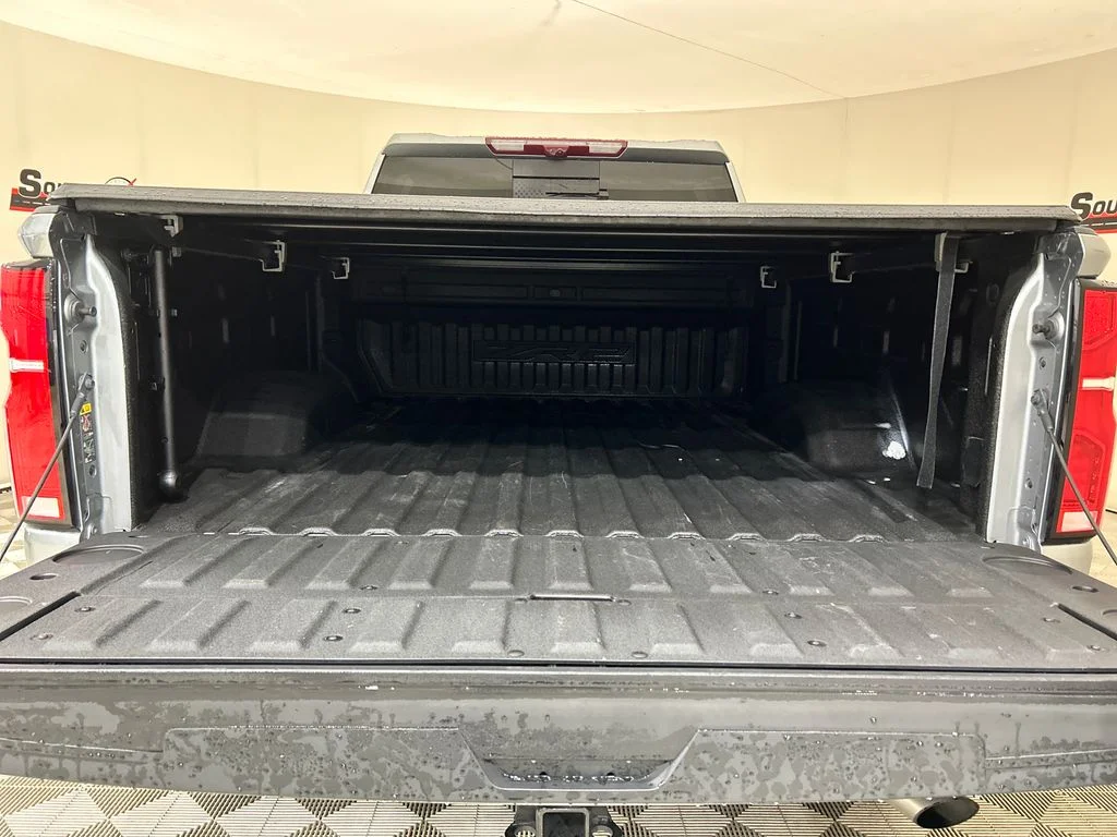 Used 2024 Gray Chevrolet ZR2 image 5