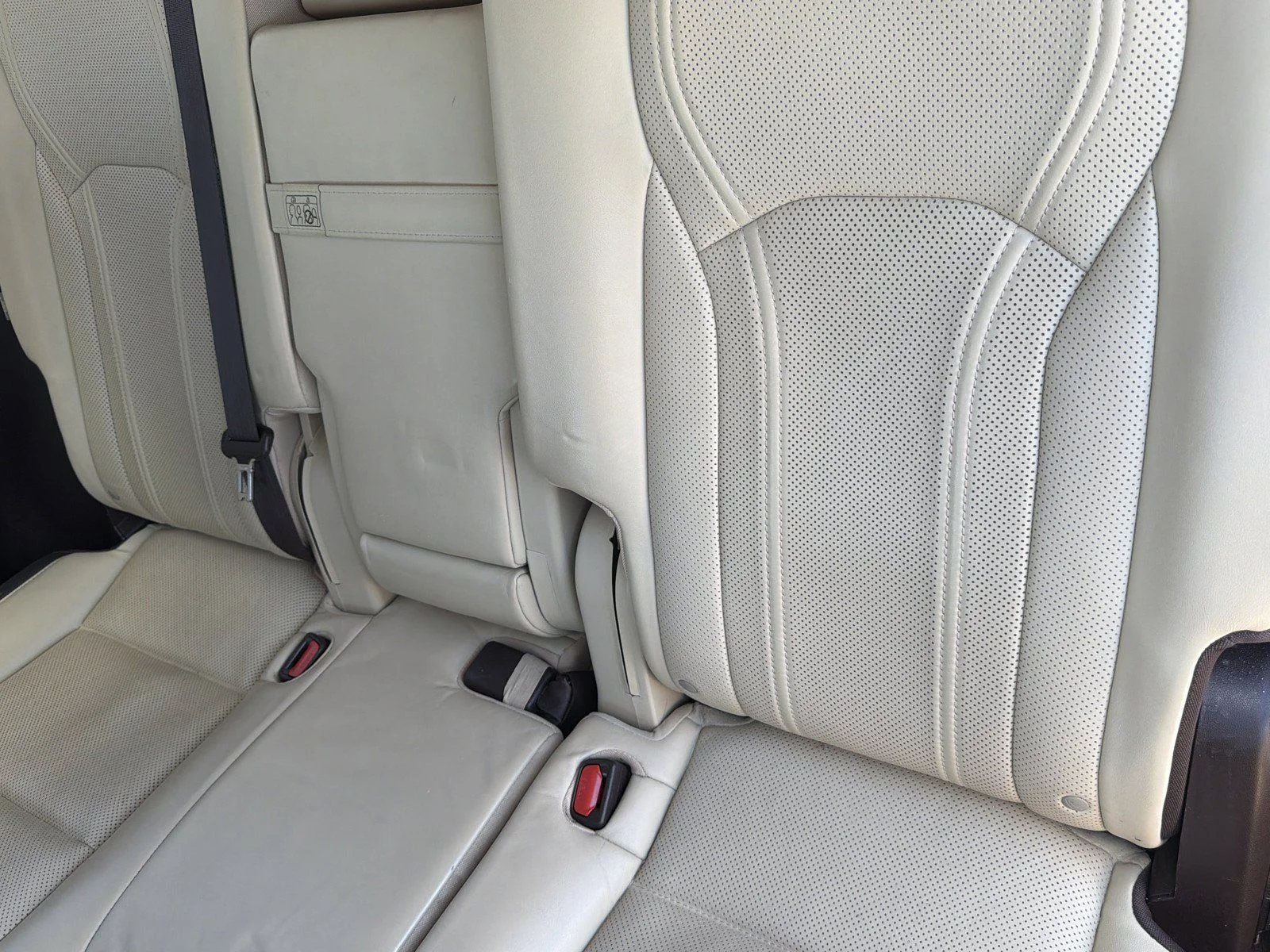 Used 2018 Silver Lexus 350L image 19