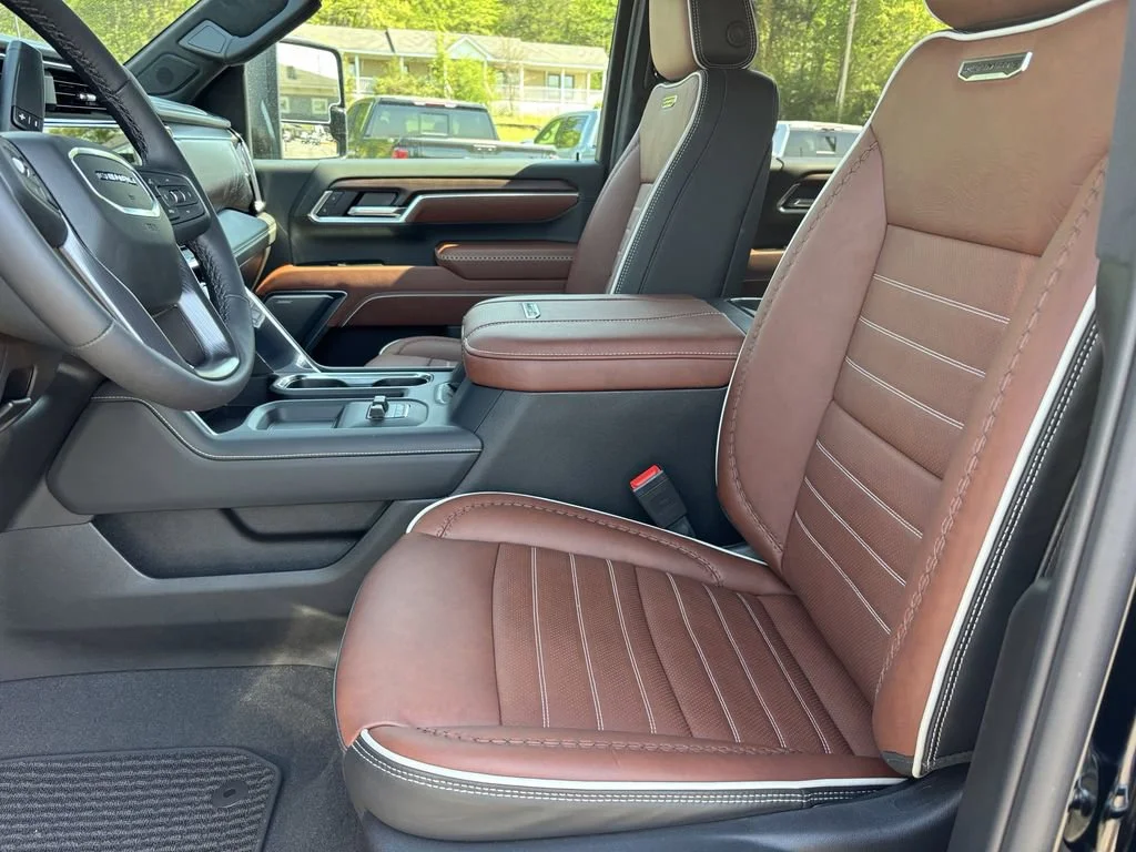 New 2026 Onyx Black GMC Denali Ultimate image 13