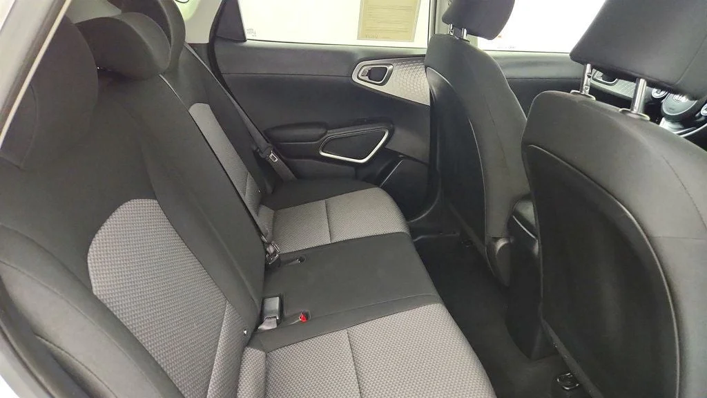 Used 2020 Snow White Pearl Kia LX IVT image 22