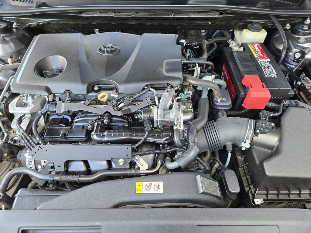 Used 2018 Gray Toyota SE image 20