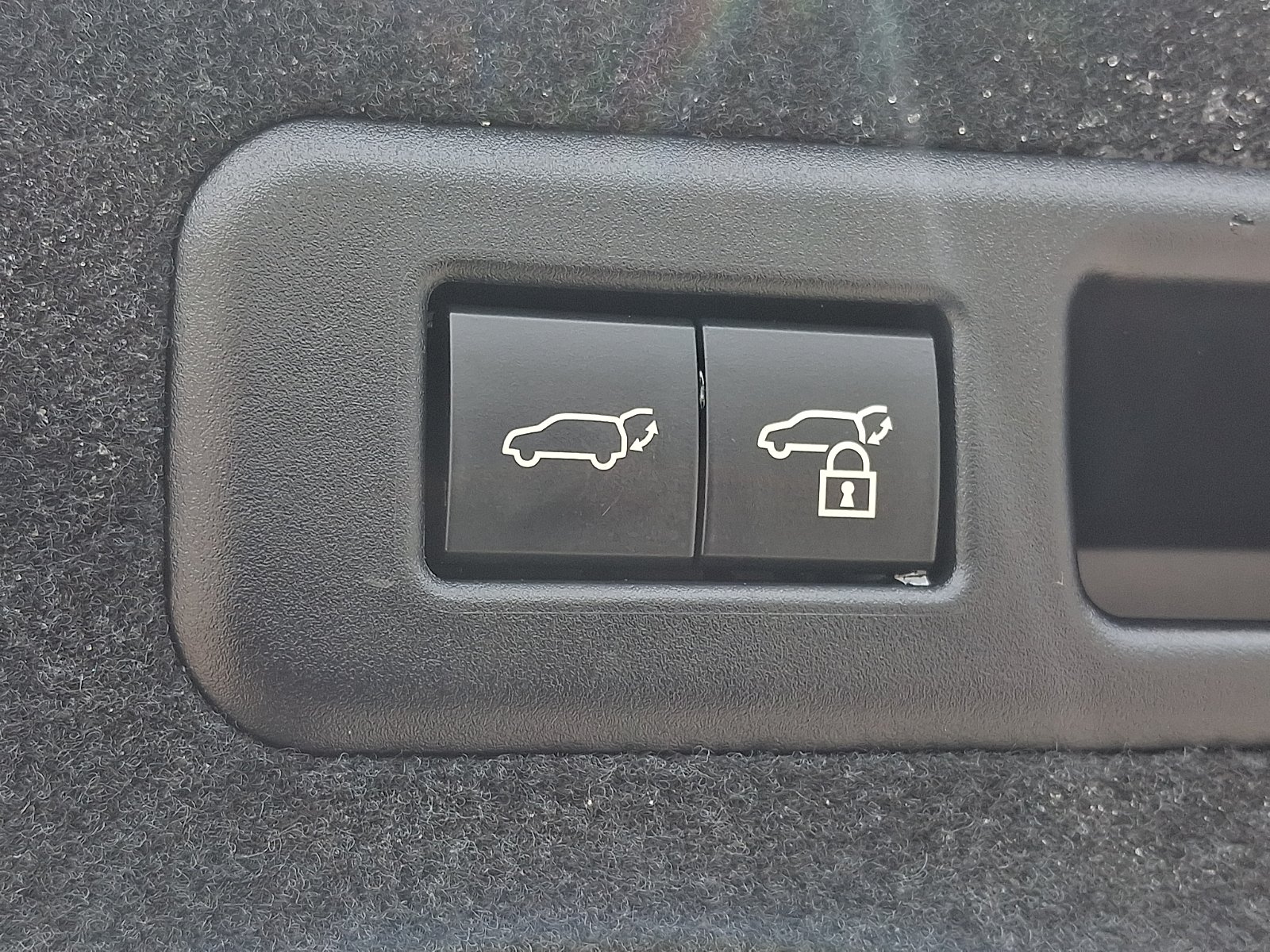 Certified Used 2022 CAVIAR Lexus AWD image 30