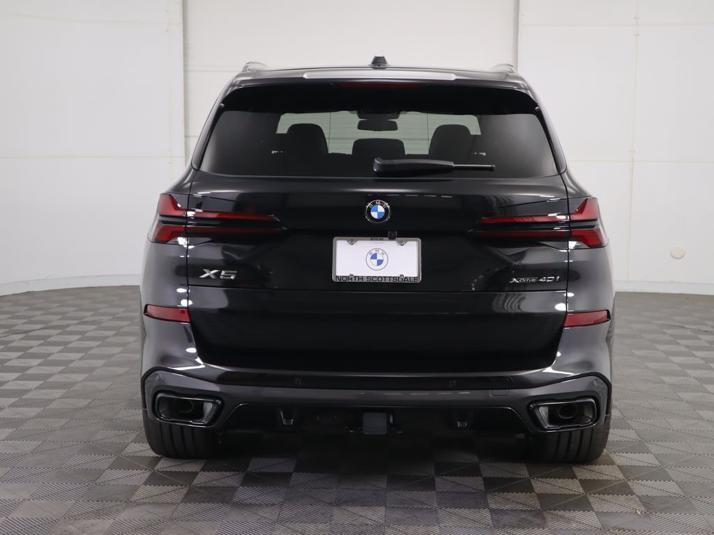 Used 2026 Black Sapphire Metallic BMW xDrive40i image 7