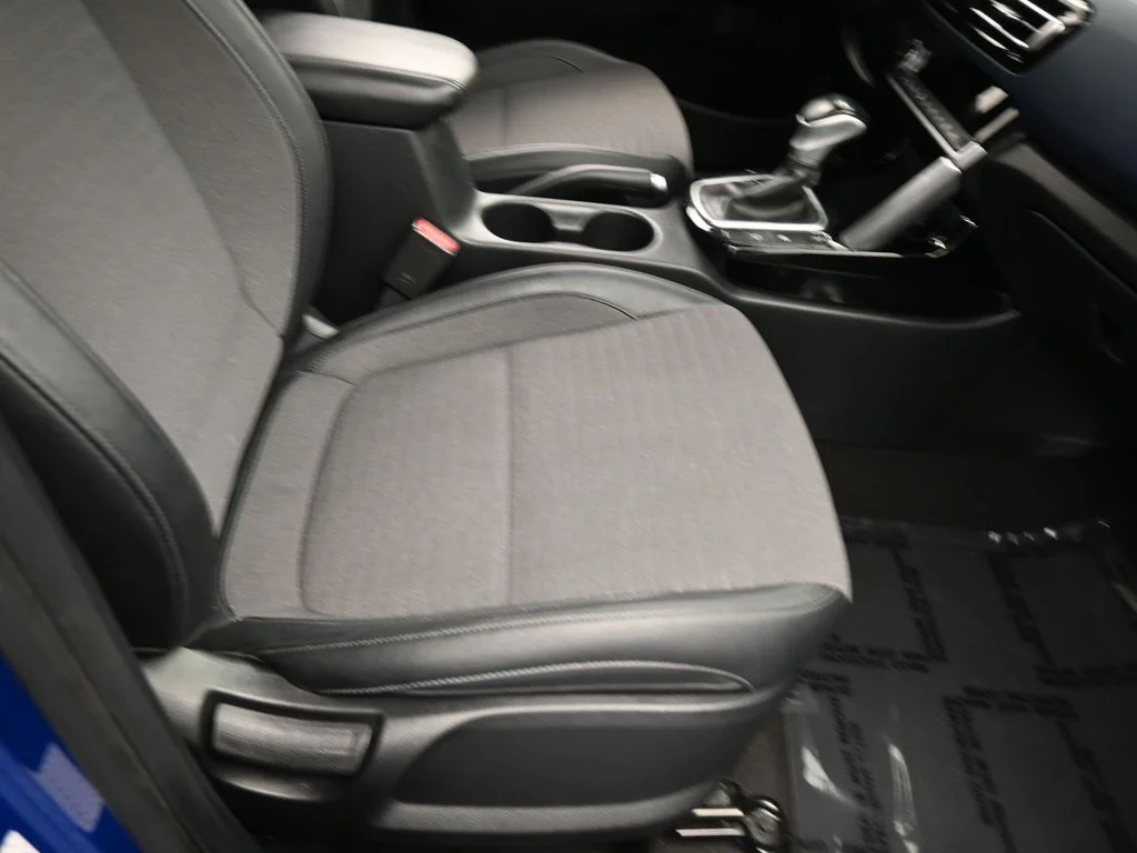 Used 2022 Neptune Blue Kia Nightfall image 41