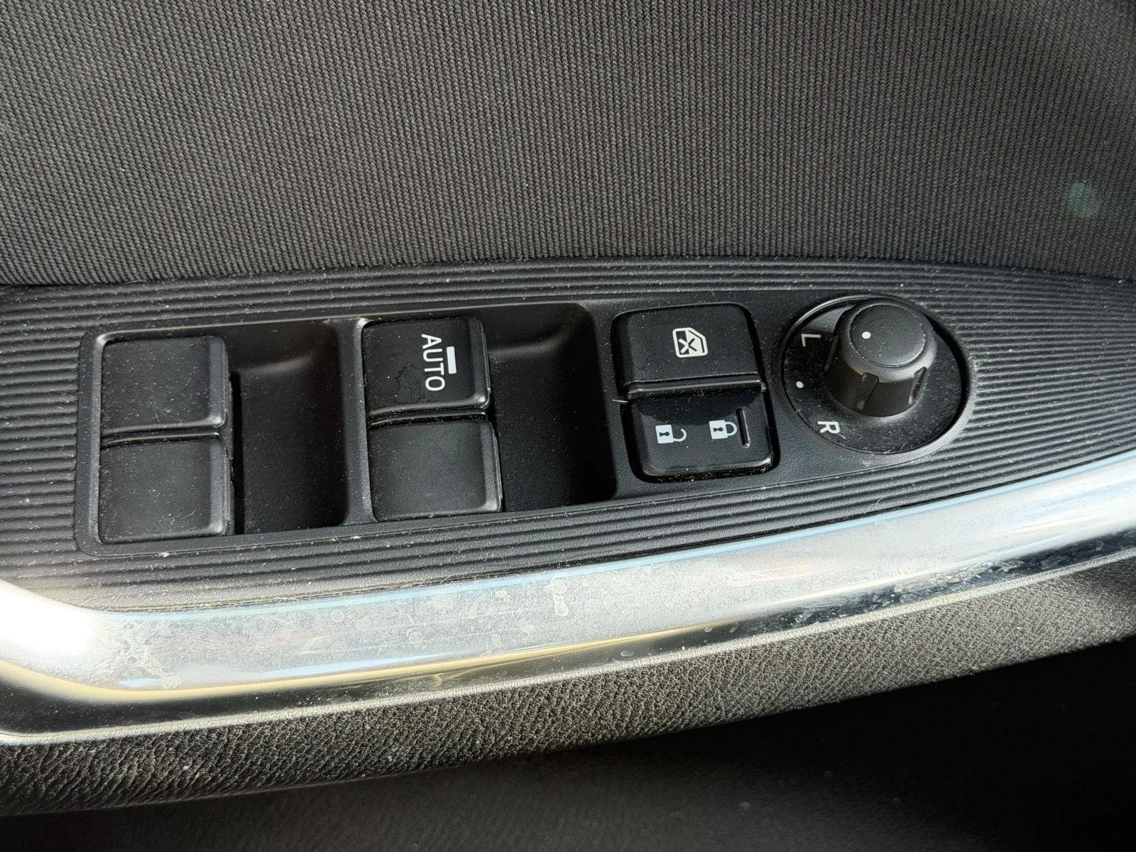 Used 2015 Liquid Silver Mazda Touring image 10