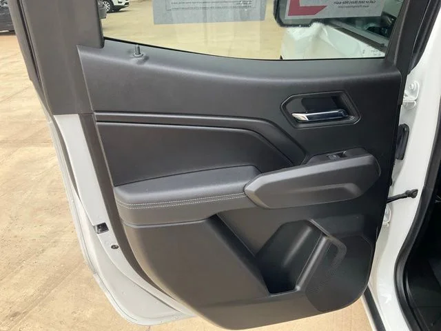 Used 2024 White Chevrolet LT image 25