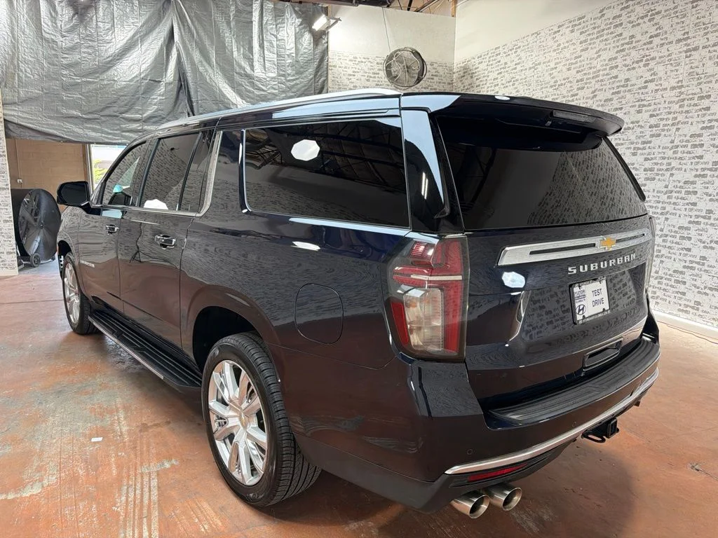 Used 2023 Midnight Blue Metallic Chevrolet High Country image 5