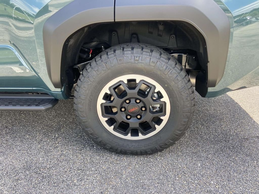New 2026 Everest Toyota TRD Off-Road Premium i-FORCE MAX image 9