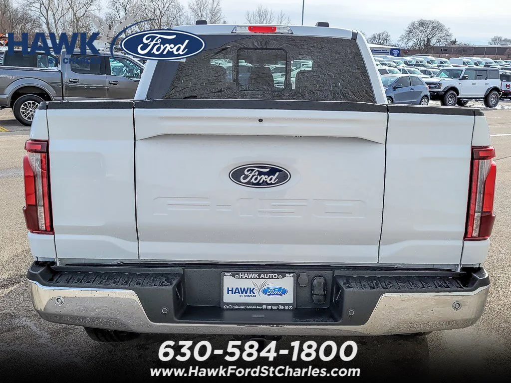 New 2026 Oxford White Ford Lariat® image 4